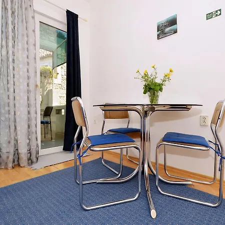 Milan Apartment *
